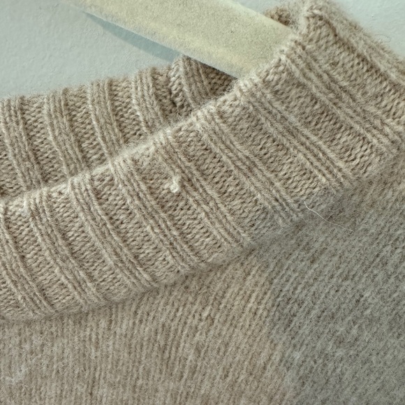 Reformation Oversized Crewneck Sweater - Picture 4 of 5